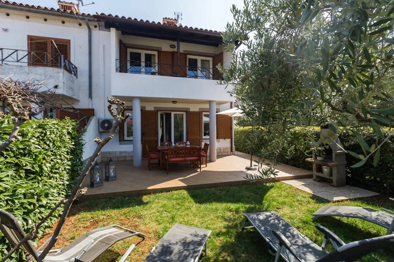 Holiday House Oliva Porec