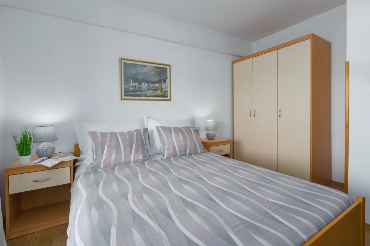 Holiday House Oliva Porec
