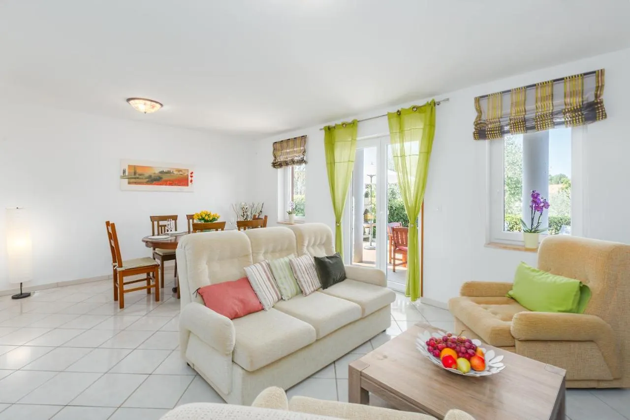 Holiday House Oliva Porec Holiday home