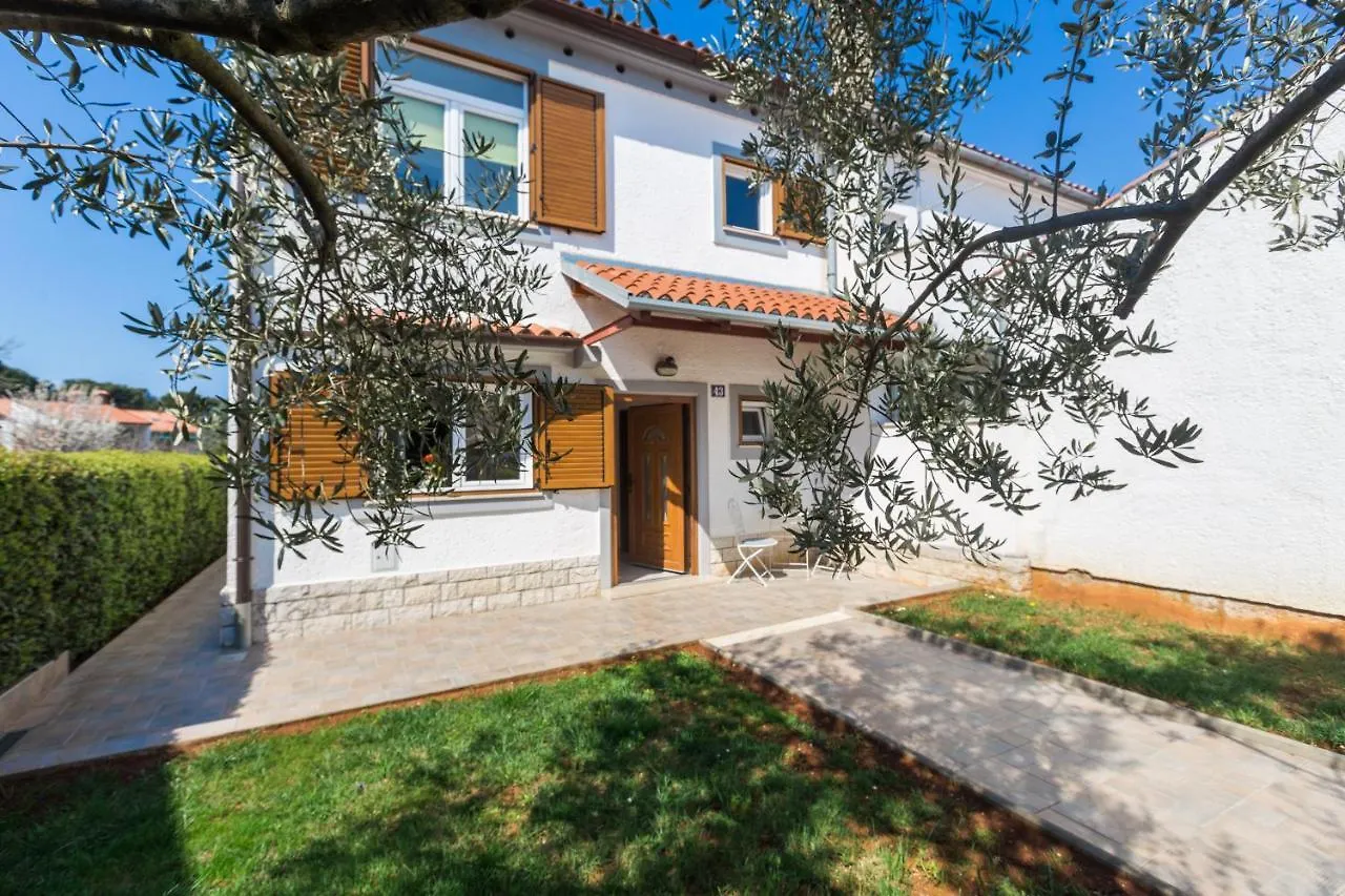 Holiday House Oliva Porec Croatia