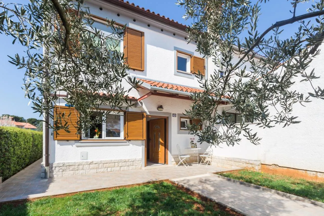 Vakantiehuis Holiday House Oliva Poreč